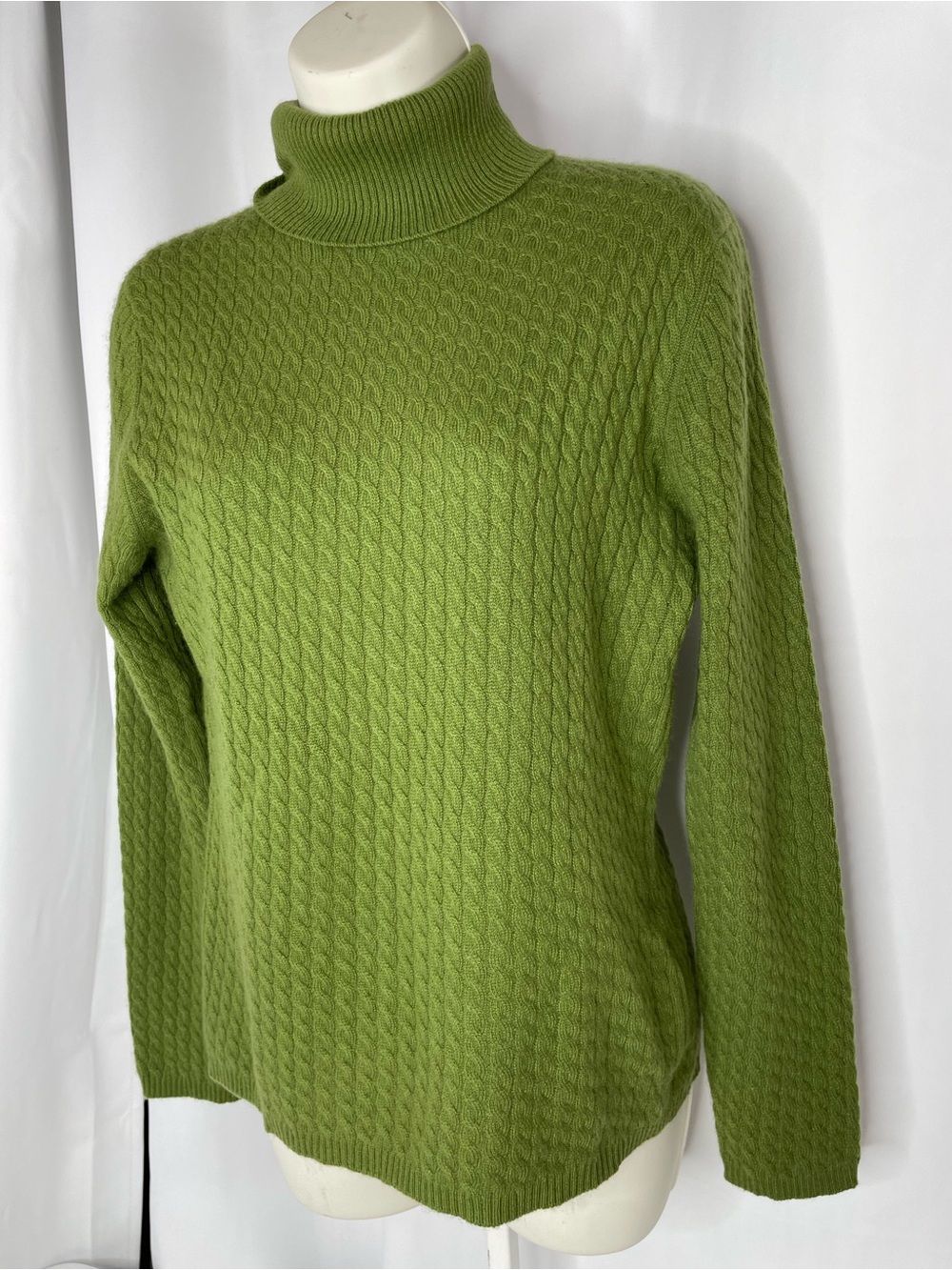 Talbots 100% Cashmere Cable Knit Turtleneck Sweater Green Medium Soft Luxury - Picture 2 of 11